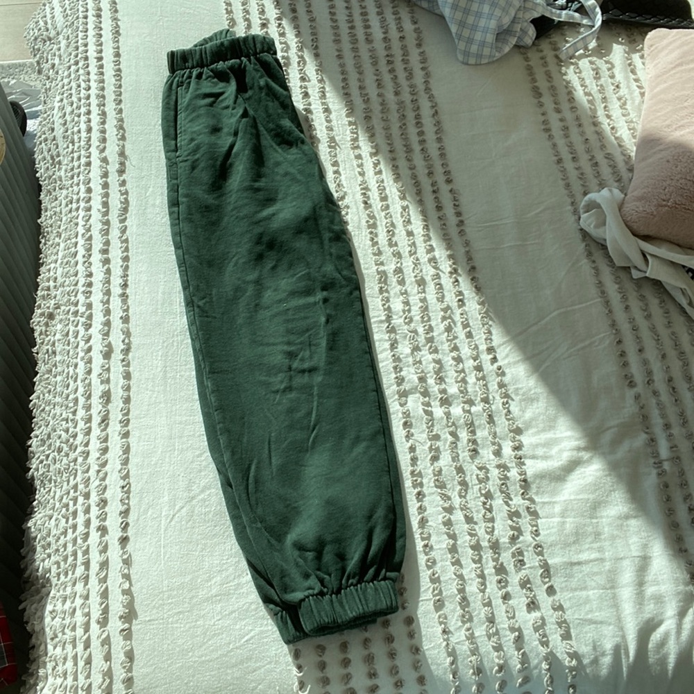 Brandy Melville sweats